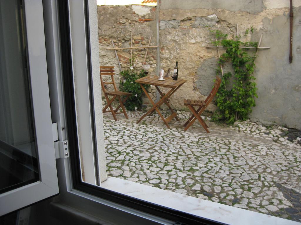 Apartmán The Back Yard Nest Lisboa Pokoj fotografie
